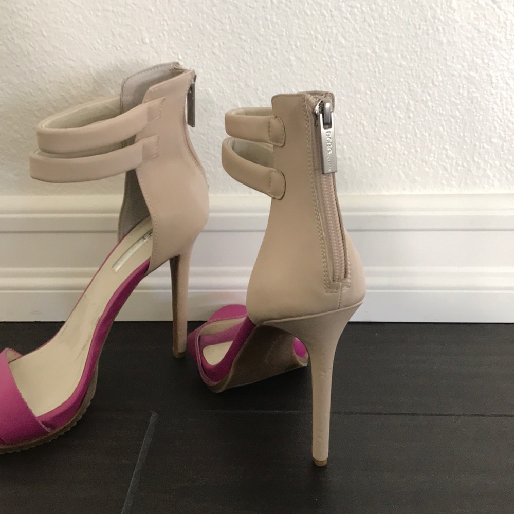 Heels - Picture 2 of 3